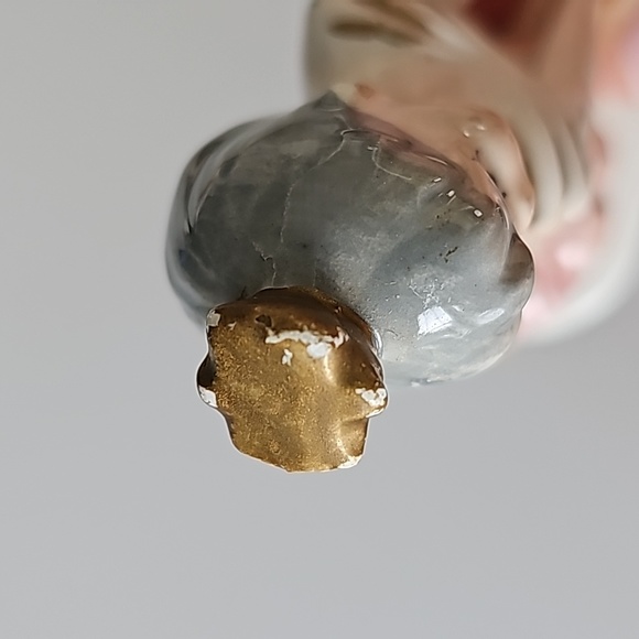 Vintage Ceramic Ballerina Figurine with Gold accents Made in Japan - Picture 6 of 16